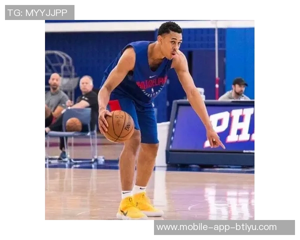 比尔遭遇伤病困扰休赛期膝盖手术本季上场时间受限情况堪忧 比尔遭遇伤病困扰休赛期膝盖手术本季上场时间受限情况堪忧