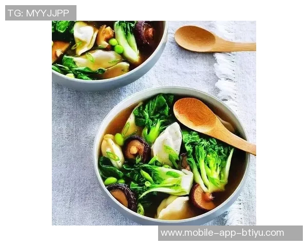 哈兰德在家享受红外线理疗与美食烹饪的双重乐趣