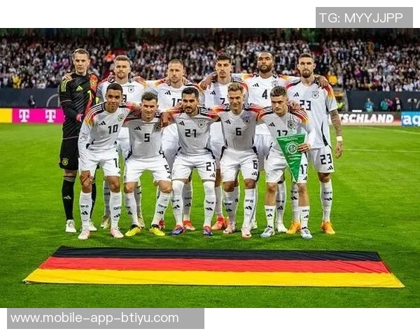 斯蒂勒评选德甲最佳五人阵容诺伊尔与基米希领衔球星阵容