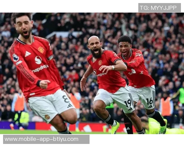 英超战报曼联强势取胜维拉失分曼城客场逆袭热刺展现实力