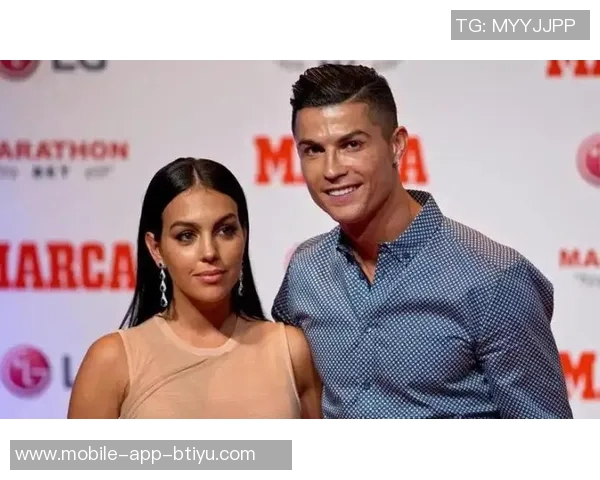 C罗前女友揭露分手后遭高价诱惑但我对他没有负面评价